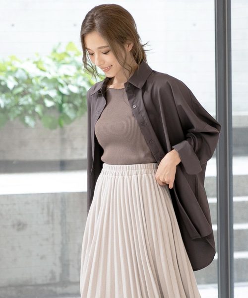 KOBE LETTUCE（コウベレタス）の「コットン混ルーズビッグシャツトップス（シャツ/ブラウス・レディース・ベージュ/ネイビー/オフホワイト/サックスブルー/ピンク/モカ/ホワイト系その他/ブラウン系その他/ベージュ系その他/ブルー系その他/ピンク系その他/ブルー系その他2/カーキ/グリーン系その他/ブラック系その他/グレー系その他/チャコール/ピンク系その他2/ピンク系その他3/ブラック/グリーン/オレンジ/イエロー/イエロー系その他/オレンジ系その他/ホワイト系その他2/ホワイト系その他3/ベージュ系その他2/ベージュ系その他3/グリーン系その他2/ブルー系その他3/ブルー系その他4/ブルー系その他5/ブルー系その他6/ブラック系その他2/ブラウン系その他3/グレー系その他2/ブラック系その他3/グリーン系その他3/グレー系その他3/ブラウン系その他2/イエロー系その他2/イエロー系その他3/ベージュ系その他5/ベージュ系その他4/レッド系その他/レッド/ベージュ系その他7/グリーン系その他4/グリーン系その他6/ブラック系その他4/ブラウン系その他4/ブラウン系その他5/ブラック系その他5/グリーン系その他5/グリーン系その他7/ベージュ系その他6/ピンク系その他4/グリーン系/グリーン系1/ピンク系その他5/サックスブルー系1/ブラック系その他7/ホワイト系その他5/ピンク系その他7/グリーン系3/ホワイト系その他4/ピンク系その他6/グリーン系2/サックスブルー系/ブラック系その他6/ピンク系1/ピンク系/ネイビー系1/ピンク系3/ピンク系2/ネイビー系/パープル系/パープル系1/ピンク系5/ピンク系4/ミント/サックスブルー系2/ブルー系その他7/ブルー/ブラウン/ブルー系・1/M/2/4/3）」の17枚目の写真