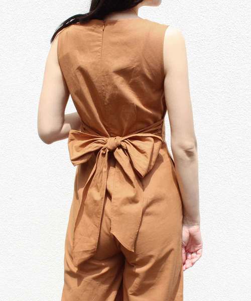 MODE ROBE(モードローブ)の「Vネックリボンオールインワン(つなぎ/オールインワン・レディース・ブラック/ベージュ/カーキ/オレンジ・FREE)」の9枚目の写真