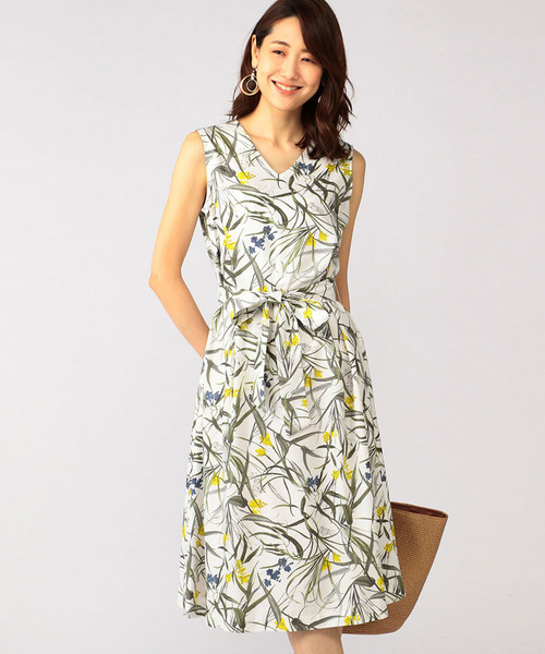 A/C DESIGN BY ALPHA CUBIC（エーシーデザインバイアルファキュービック）の「◇カタログ掲載◇ボタニカルプリントワンピース（ワンピース・レディース・ネイビー/オフホワイト・9号/13号/11号）」の3枚目の写真