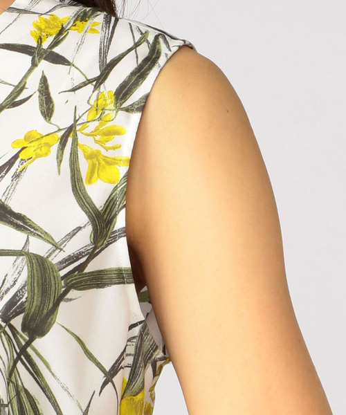 A/C DESIGN BY ALPHA CUBIC（エーシーデザインバイアルファキュービック）の「◇カタログ掲載◇ボタニカルプリントワンピース（ワンピース・レディース・ネイビー/オフホワイト・9号/13号/11号）」の8枚目の写真