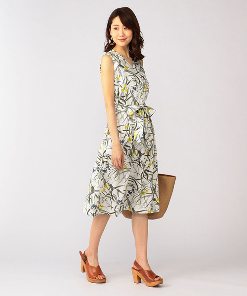 A/C DESIGN BY ALPHA CUBIC（エーシーデザインバイアルファキュービック）の「◇カタログ掲載◇ボタニカルプリントワンピース（ワンピース・レディース・ネイビー/オフホワイト・9号/13号/11号）」の11枚目の写真