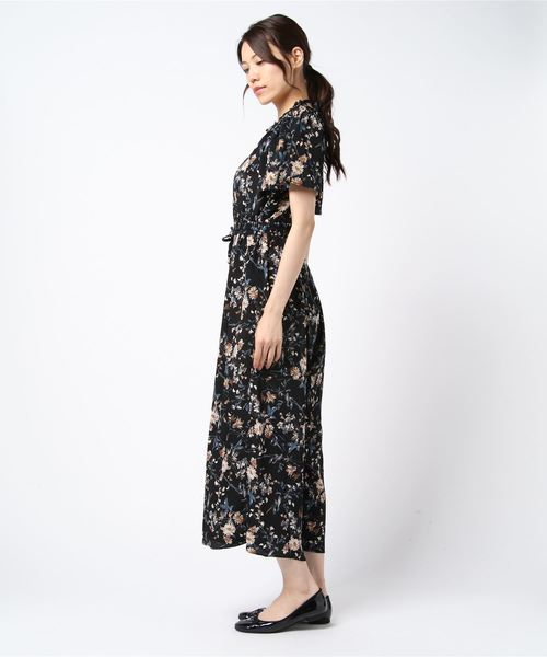 axes femme（アクシーズファム）の「フラワー柄コンビネゾン