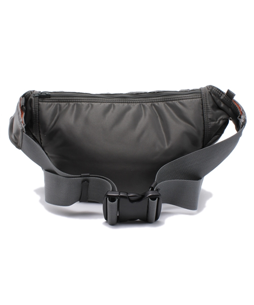 PORTER(ポーター)の「PORTER TANKER WAIST BAG L <B印 YOSHIDA SELECT>(ボディバッグ/ウエストポーチ・メンズ・ブラック系その他・ONE SIZE)」の3枚目の写真