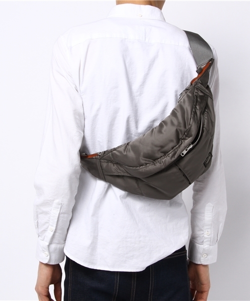 PORTER ボディバッグ ブラック　Lサイズ　ポーター　タンカー　メンズ PORTER ボディバッグ ブラック Lサイズ ポーター タンカー