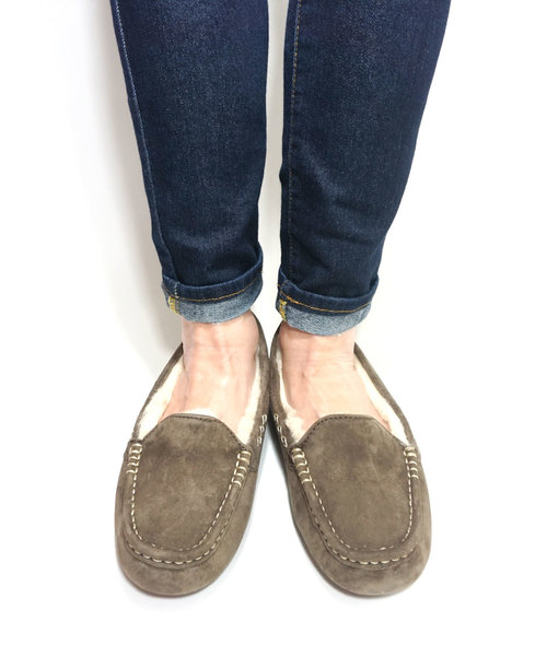 UGG�i�A�O�j�́uUGG �A�O W ANSLEY�@�A���X���[�i���J�V��/�f�b�L�V���[�Y�j�v�b�`���R