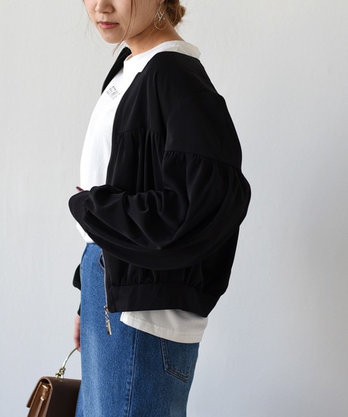LHELBIE(レルビエ)の「ギャザージップアップブルゾン(ブルゾン・レディース・ブラック/ベージュ/カーキ・M)」の10枚目の写真