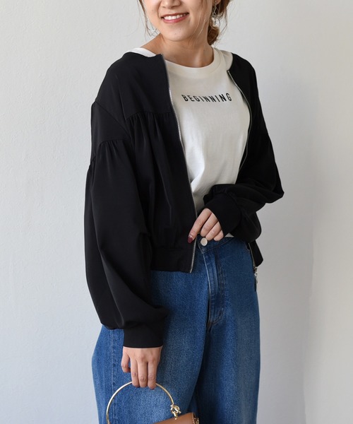 LHELBIE(レルビエ)の「ギャザージップアップブルゾン(ブルゾン・レディース・ブラック/ベージュ/カーキ・M)」の11枚目の写真