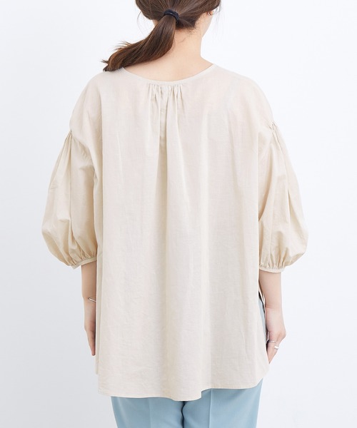 ADAM ET ROPE'（アダムエロペ）の「コットンリネンパフスリーブブラウス（シャツ/ブラウス・レディース・キナリ/サックスブルー・FREE）」の11枚目の写真