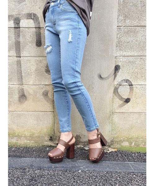 one way(ワンウェイ)の「ベーシックスキニー(デニムパンツ・レディース・ライトブルー/ホワイト/ダークブルー・M/L)」の17枚目の写真