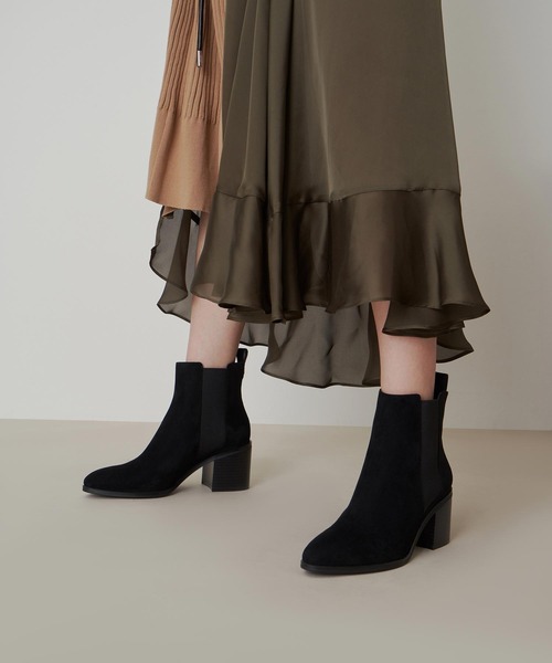 CHARLES & KEITH(チャールズ & キース)の「ブロックヒール チェルシーブーツ / Block Heel Chelsea Boots(ブーツ・レディース・ブラック/パープル/ブラック系その他2・22.5cm/23cm/23.5cm/24.5cm/25cm/25.5cm)」の14枚目の写真