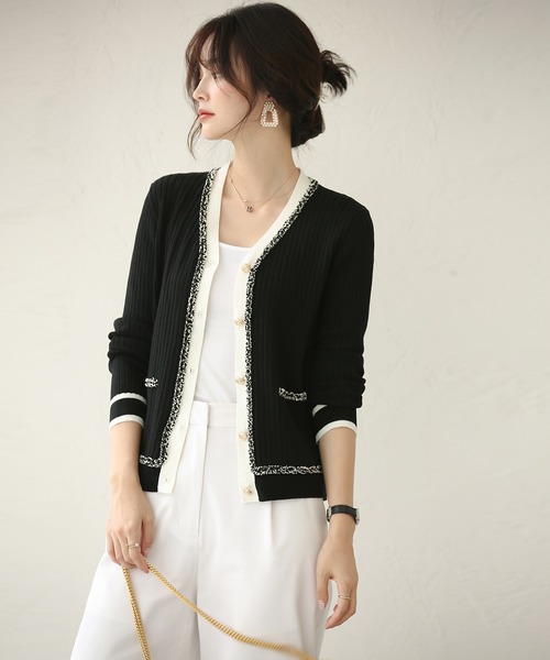 SAISON DE PAPILLON（セゾンドパピヨン）の「フリンジ切り替えバイカラーニットカーディガン（カーディガン/ボレロ・レディース・ホワイト/ブラック・L/M）」の2枚目の写真
