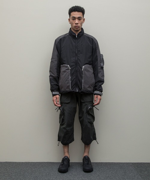 BAL（バル）の「【2021春夏】TRAVELERS TRACK JACKET（ナイロンジャケット・レディース・ブラック/カーキ/その他・MEDIUM/LARGE/X-LARGE）」の4枚目の写真