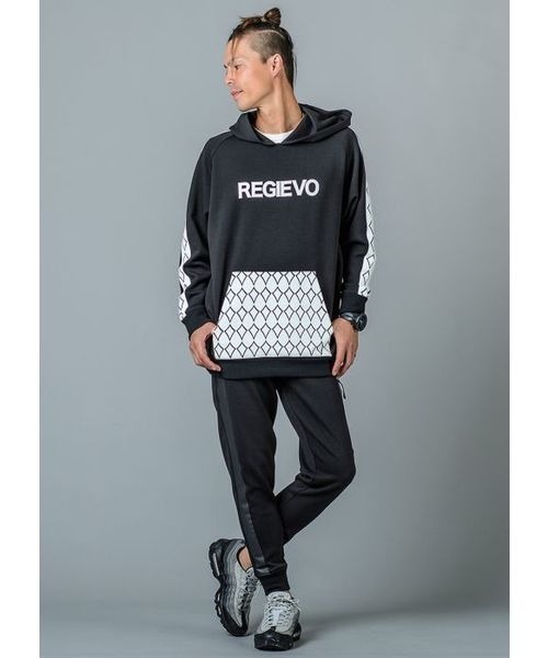 REGIEVO（レジエボ）の「REGIEVO サイドラインジョガーパンツ 着心地抜群の大人のジョガーパンツ（スウェットパンツ・メンズ・ブラック/グレー・M/XL/L/S）」の6枚目の写真