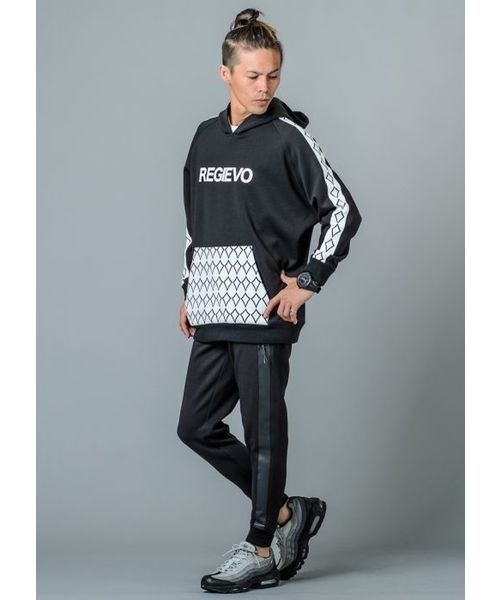 REGIEVO（レジエボ）の「REGIEVO サイドラインジョガーパンツ 着心地抜群の大人のジョガーパンツ（スウェットパンツ・メンズ・ブラック/グレー・M/XL/L/S）」の7枚目の写真