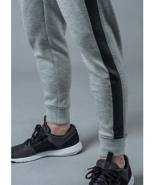 REGIEVO（レジエボ）の「REGIEVO サイドラインジョガーパンツ 着心地抜群の大人のジョガーパンツ（スウェットパンツ・メンズ・ブラック/グレー・M/XL/L/S）」の12枚目の写真