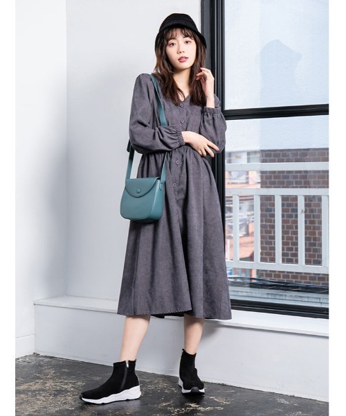 fifth(フィフス)の「くるみボタン太ベルトショルダーバッグ(ショルダーバッグ・レディース・レッド/ブルー・FREE)」の6枚目の写真