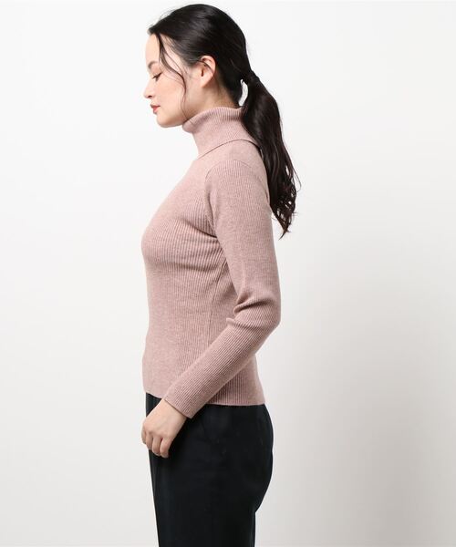 natural couture（ナチュラルクチュール）の「もちもちベーシックリブタートル（ニット/セーター・レディース・オフホワイト/グリーン/ライトベージュ/その他1/サックスブルー/その他2/ブラック・FREE）」の8枚目の写真