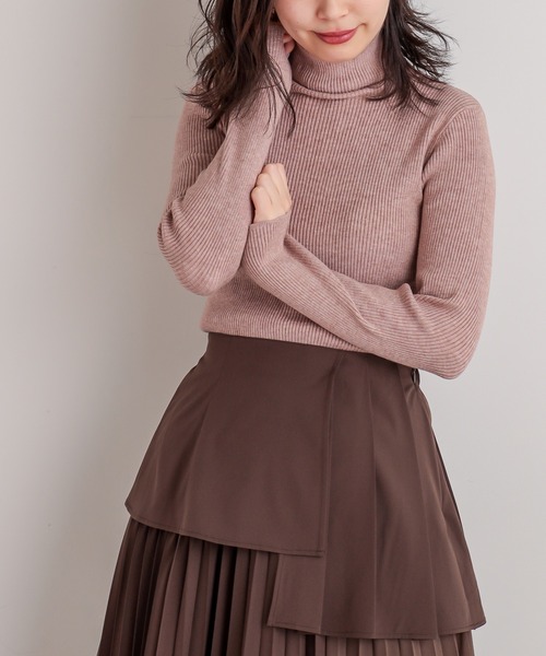 natural couture（ナチュラルクチュール）の「もちもちベーシックリブタートル（ニット/セーター・レディース・オフホワイト/グリーン/ライトベージュ/その他1/サックスブルー/その他2/ブラック・FREE）」の4枚目の写真