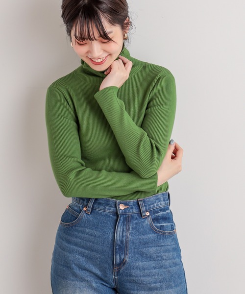 natural couture（ナチュラルクチュール）の「もちもちベーシックリブタートル（ニット/セーター・レディース・オフホワイト/グリーン/ライトベージュ/その他1/サックスブルー/その他2/ブラック・FREE）」の16枚目の写真