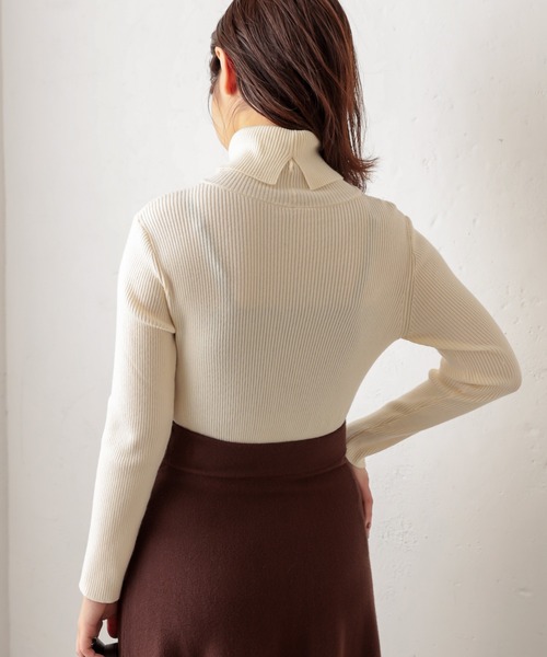 natural couture（ナチュラルクチュール）の「もちもちベーシックリブタートル（ニット/セーター・レディース・オフホワイト/グリーン/ライトベージュ/その他1/サックスブルー/その他2/ブラック・FREE）」の11枚目の写真