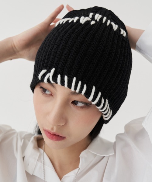 FEKETE（フェケテ）の「FEKETE WIDE BI-COLOR STITCH BEANIE（ニットキャップ/ビーニー・メンズ・ブラック/ベージュ・FREE）」の3枚目の写真