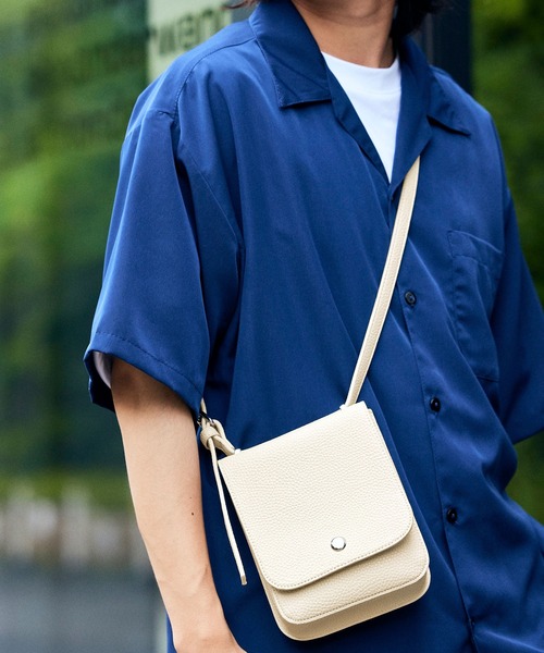 MONO-MART（モノマート）の「PUレザー フラップミニショルダーバッグ ネックポーチ（ショルダーバッグ・メンズ・ブラック/ダークブラウン/グレー/ベージュ/グレイッシュベージュ・FREE）」の5枚目の写真