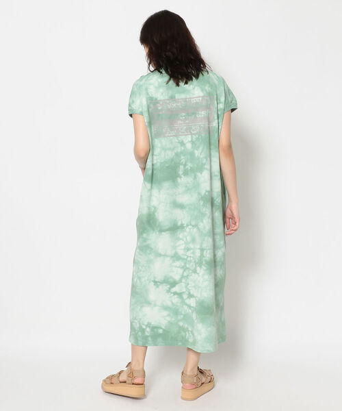 MANASTASH（マナスタッシュ）の「MANASTASH/マナスタッシュ　W-s TIEDYE LEAF LOGO　タイダイワンピ―ス（ワンピース・レディース・ベージュ/ブラウン/グリーン・MEDIUM）」の3枚目の写真