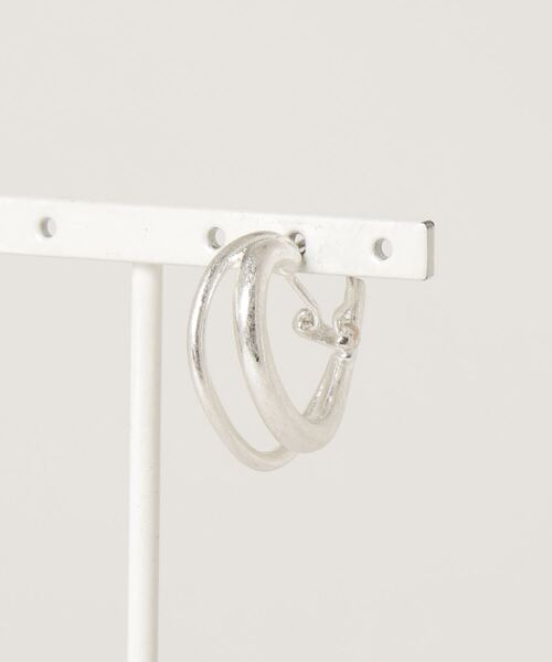 Auntie Rosa Holiday（アンティローザホリデー）の「ニュアンスイアリング（片耳）（イヤリング・レディース・ゴールド/シルバー・FREE）」の6枚目の写真