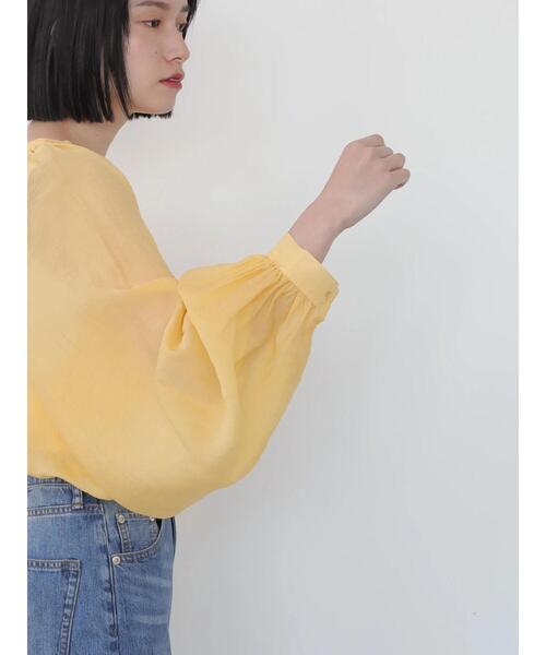 AMERICAN HOLIC（アメリカンホリック）の「シアードルマンギャザーブラウス（シャツ/ブラウス・レディース・チャコールグレー/ライトグレー/ベージュ/サックスブルー/イエロー・MEDIUM/LARGE）」の11枚目の写真