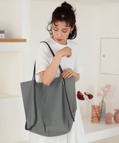 DONOBAN（ドノバン）の「パイピング細ハンドルトート [E]（トートバッグ・レディース・キナリ/オレンジ/ネイビー/チャコール/モスグリーン・ONESIZE）」の3枚目の写真