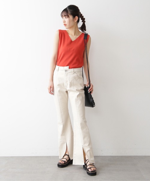 FREE'S MART（フリーズマート）の「◆総針Vネックノースリーブニット（ニット/セーター・レディース・ホワイト/ブラック/ベージュ/オレンジ・FREE）」の6枚目の写真