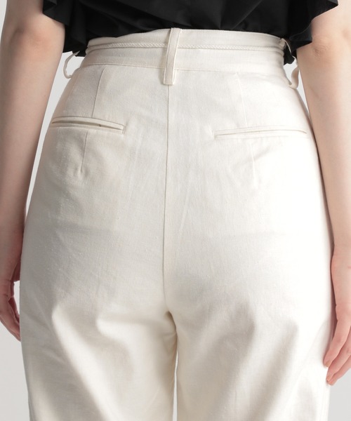 Andemiu（アンデミュウ）の「タックジョガーパンツ950335（その他パンツ・レディース・ホワイト/ブラウン/ネイビー・SMALL/MEDIUM）」の14枚目の写真