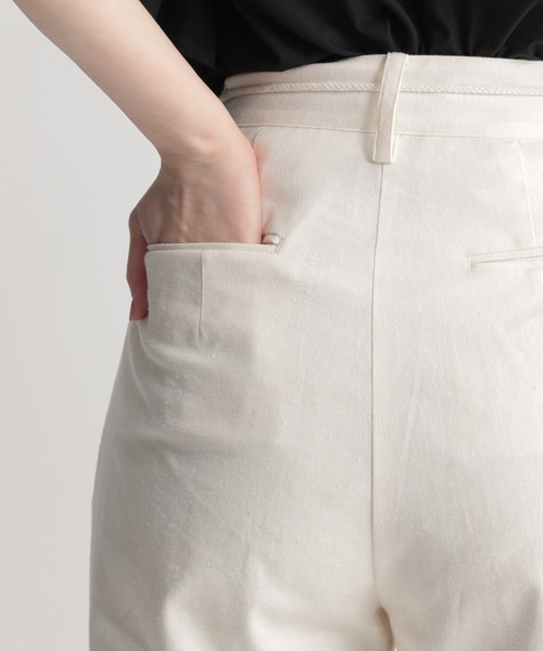 Andemiu（アンデミュウ）の「タックジョガーパンツ950335（その他パンツ・レディース・ホワイト/ブラウン/ネイビー・SMALL/MEDIUM）」の15枚目の写真