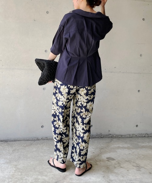 CAPRICIEUX LE'MAGE（カプリシューレマージュ）の「〈WEB限定〉リネンタッチボタニカルパンツ（その他パンツ・レディース・オフホワイト/ネイビー・FREE）」の14枚目の写真