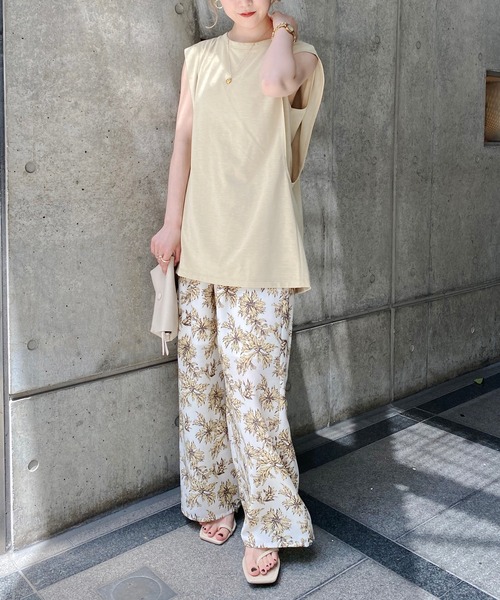 CAPRICIEUX LE'MAGE（カプリシューレマージュ）の「〈WEB限定〉リネンタッチボタニカルパンツ（その他パンツ・レディース・オフホワイト/ネイビー・FREE）」の15枚目の写真