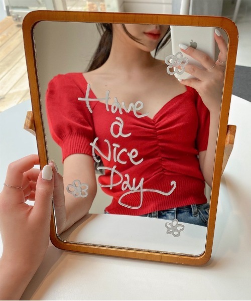 chuu（チュー）の「CHUU シャーリングニットソー（Tシャツ/カットソー・レディース・ブラック/ベージュ/パープル/レッド/カーキ/イエロー・FREE）」の14枚目の写真