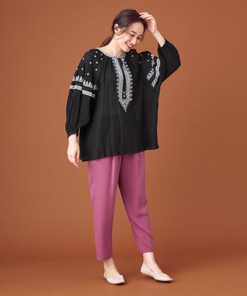 THE STATION STORE（ザ ステーション ストア）の「＜closet story（クローゼットストーリー）＞ ヨウリュウ シシュウ ギャザー スモックブラウス -ウォッシャブル-（シャツ/ブラウス・レディース・ホワイト/ブラック・FREE）」の15枚目の写真