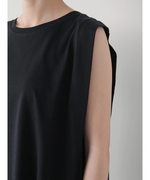 AMERICAN HOLIC（アメリカンホリック）の「サイドタックフレアノースリーブカットプルオーバー ＊（Tシャツ/カットソー・レディース・モカ/ブラック/オフホワイト/ライトグレー・M/L）」の10枚目の写真