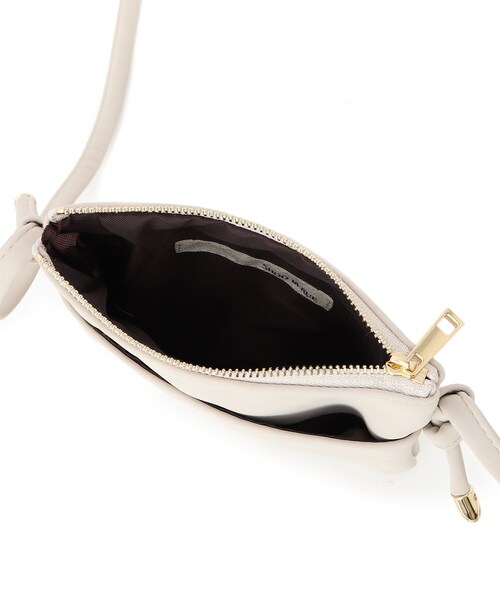 SHOO・LA・RUE（シューラルー）の「◆カードケース付縦型ポシェット（ショルダーバッグ・レディース・チャコールグレー/ベージュ/カーキ/ピンク系9・00）」の12枚目の写真