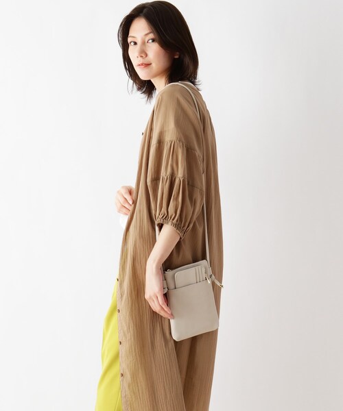 SHOO・LA・RUE（シューラルー）の「◆カードケース付縦型ポシェット（ショルダーバッグ・レディース・チャコールグレー/ベージュ/カーキ/ピンク系9・00）」の14枚目の写真