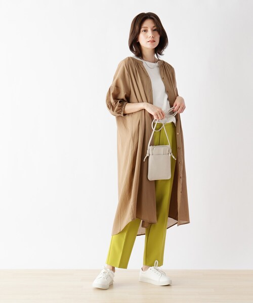 SHOO・LA・RUE（シューラルー）の「◆カードケース付縦型ポシェット（ショルダーバッグ・レディース・チャコールグレー/ベージュ/カーキ/ピンク系9・00）」の15枚目の写真