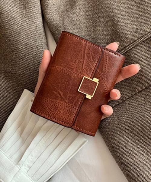 STYLEBLOCK（スタイルブロック）の「アンティーク風ミニウォレット（財布・レディース・ブラック/レッド/ブラウン系その他・FREE）」の2枚目の写真