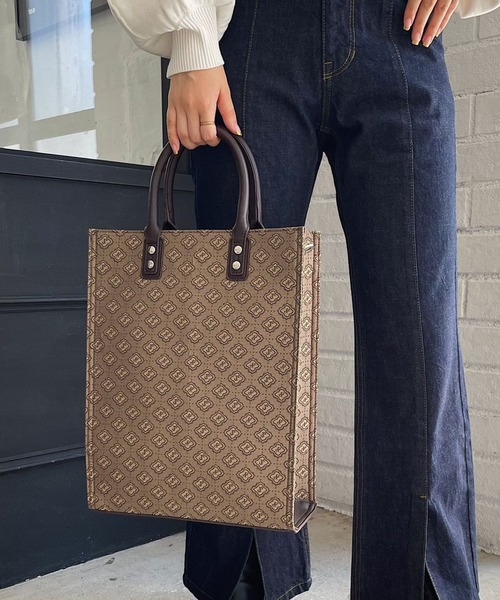 PAGEBOY(ページボーイ)の「モノグラムクラシックトート(トートバッグ・レディース・ブラック系その他/ブラウン系その他・ONE SIZE)」の1枚目の写真