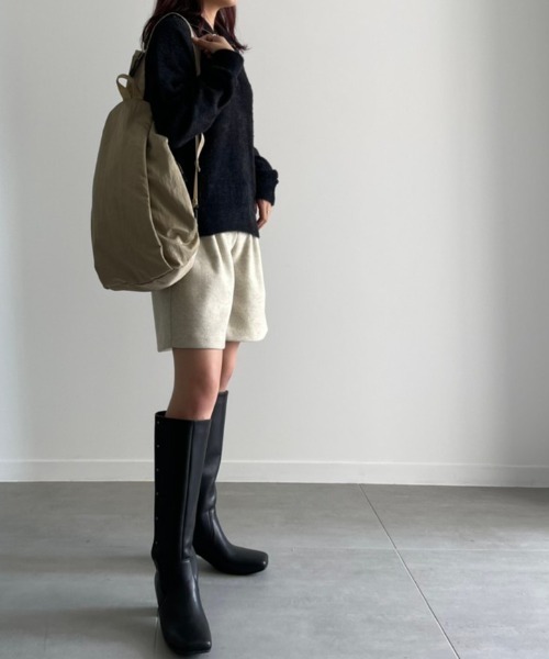 NEUNA（ヌナ）の「履き心地抜群スクエアトゥ/ヴィーガンレザーロングブーツ（ブーツ・レディース・ブラック/ブラウン・SMALL/MEDIUM/LARGE）」の14枚目の写真