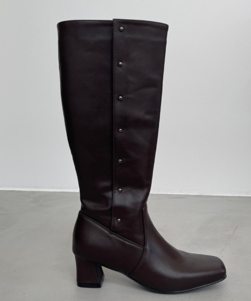 NEUNA（ヌナ）の「履き心地抜群スクエアトゥ/ヴィーガンレザーロングブーツ（ブーツ・レディース・ブラック/ブラウン・SMALL/MEDIUM/LARGE）」の5枚目の写真