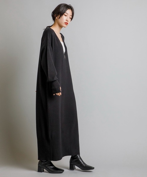 CIENA（シエナ）の「スヌードSET　Vネックニットワンピース（ワンピース・レディース・ブラック/ブラウン・FREE）」の5枚目の写真