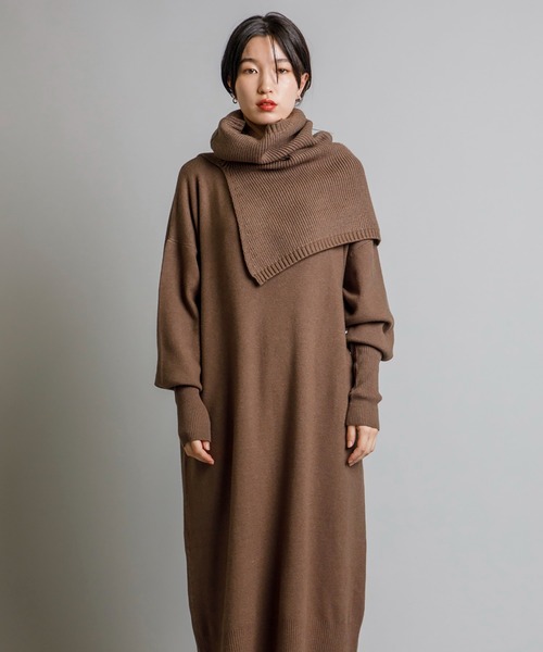 CIENA（シエナ）の「スヌードSET　Vネックニットワンピース（ワンピース・レディース・ブラック/ブラウン・FREE）」の3枚目の写真