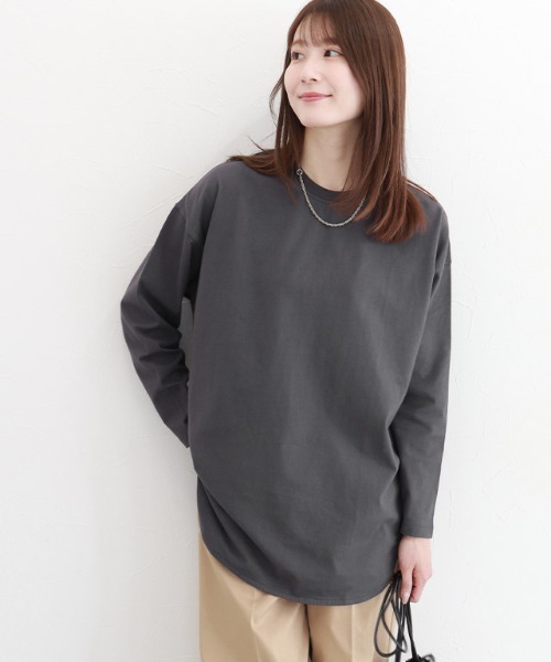 Pierrot(ピエロ)の「コットンロングスリーブTシャツ(Tシャツ/カットソー・レディース・ブラック/オフホワイト/モカ/グレイッシュベージュ/チャコール/ネイビー/ライトグレー・M/L/S/LL)」の10枚目の写真