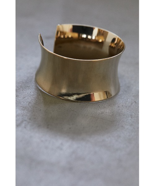 STYLEMIXER（スタイルミキサー）の「ワープワイドバングル（バングル/リストバンド・レディース・シルバー/ゴールド・FREE）」の6枚目の写真