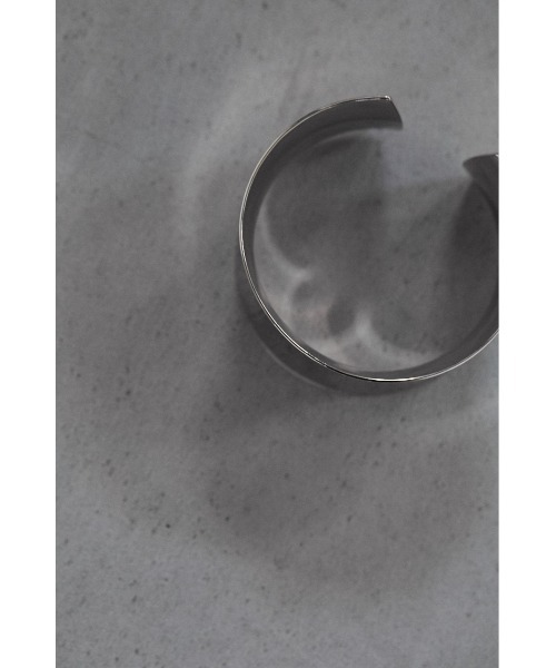 STYLEMIXER（スタイルミキサー）の「ワープワイドバングル（バングル/リストバンド・レディース・シルバー/ゴールド・FREE）」の8枚目の写真